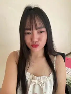 Snapshot of Be_xinh chatting on October 31, 2025, 2:52 am Be xinh online show from October 31, 2025, 2:52 am