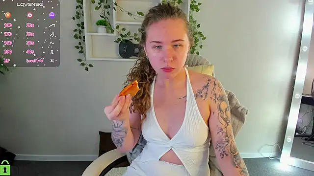 Elsie Cutties online show from November 4, 2025, 12:58 am