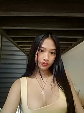 Snapshot of Bunny72772 chatting on October 28, 2025, 4:06 pm Bunny72772 online show from October 28, 2025, 4:06 pm