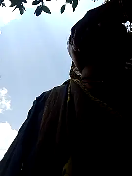 Pooja6060 online show from October 5, 2025, 6:04 am