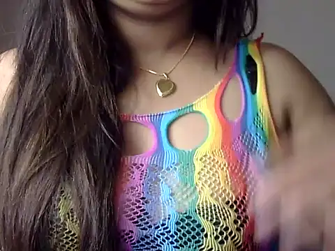 Aaliya02 online show from October 20, 2025, 1:11 pm