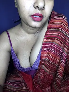 Snapshot of Geri405 chatting on November 26, 2025, 5:24 pm Geri405 online show from November 26, 2025, 5:24 pm