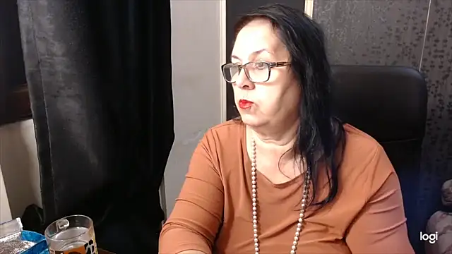 Snapshot of MissSanjanne chatting on November 22, 2025, 12:54 am MissSanjanne online show from November 22, 2025, 12:54 am