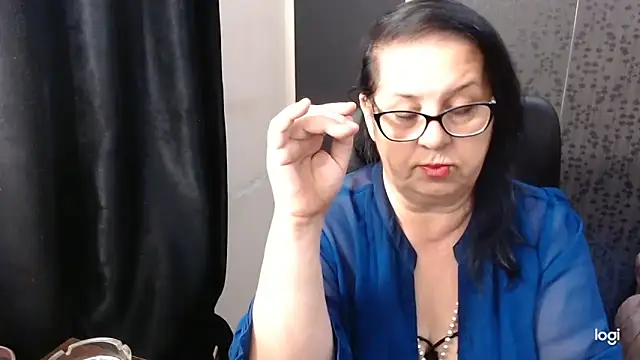 Snapshot of MissSanjanne chatting on October 28, 2025, 9:47 pm MissSanjanne online show from October 28, 2025, 9:47 pm