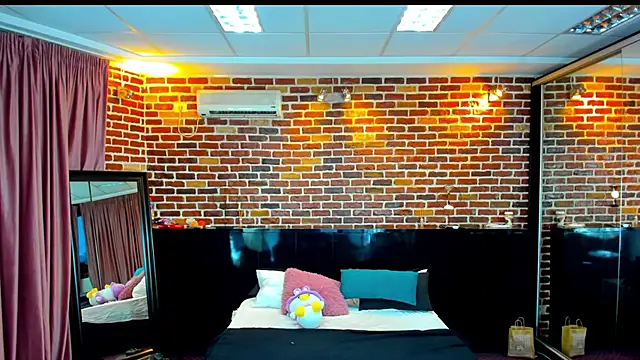 Snapshot of MeganSin_ chatting on December 5, 2025, 5:50 am MeganSin online show from December 5, 2025, 5:50 am