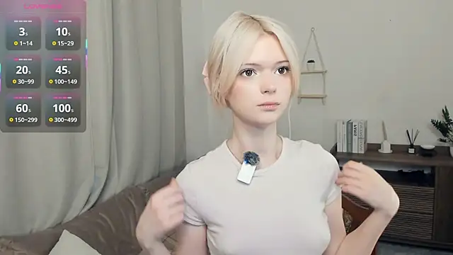 LaureMestler online show from January 7, 2026, 11:48 am