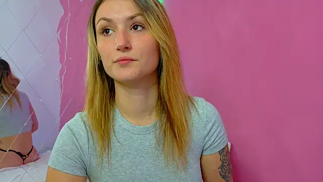 Anaayss  online show from October 24, 2025, 4:55 am