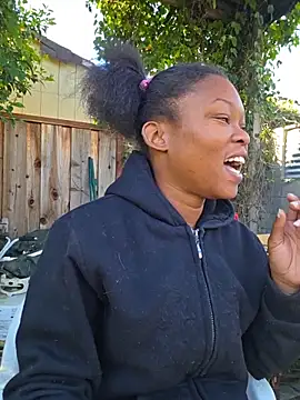 Snapshot of tokyobelle chatting on March 25, 2026, 4:06 pm tokyobelle online show from March 25, 2026, 4:06 pm