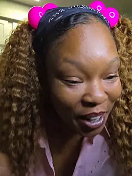 Snapshot of tokyobelle chatting on April 11, 2026, 5:38 pm tokyobelle online show from April 11, 2026, 5:38 pm