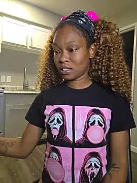 Snapshot of tokyobelle chatting on April 14, 2026, 10:48 pm tokyobelle online show from April 14, 2026, 10:48 pm