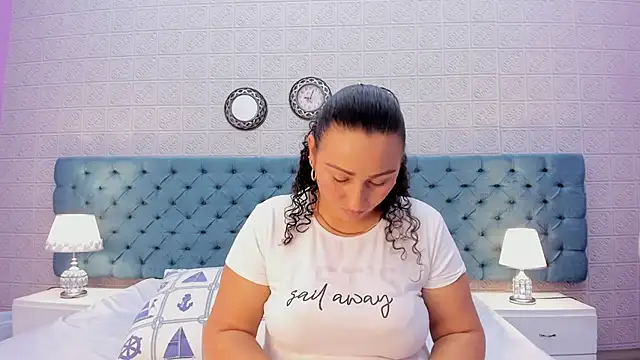 Snapshot of VaniaRose chatting on November 23, 2025, 7:24 pm VaniaRose online show from November 23, 2025, 7:24 pm