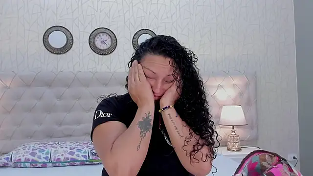 Snapshot of VaniaRose chatting on December 2, 2025, 1:24 pm VaniaRose online show from December 2, 2025, 1:24 pm