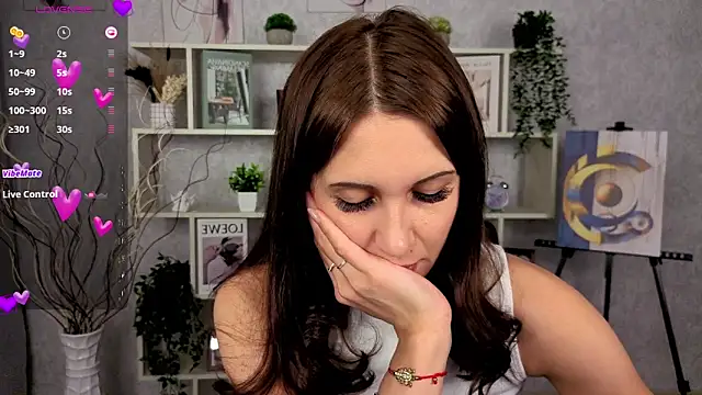 DreamVelour online show from November 27, 2025, 11:49 pm