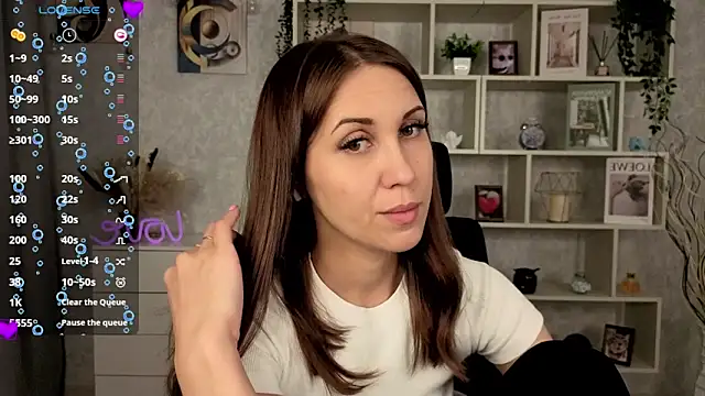 DreamVelour online show from October 12, 2025, 8:21 pm