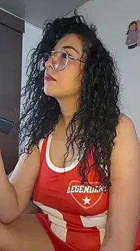 LondonHilton online show from March 9, 2026, 8:56 pm