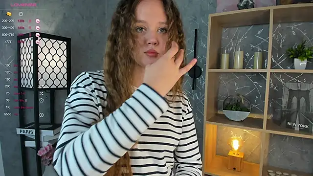 Snapshot of ElenoreReth chatting on November 14, 2025, 4:49 am ElenoreReth online show from November 14, 2025, 4:49 am