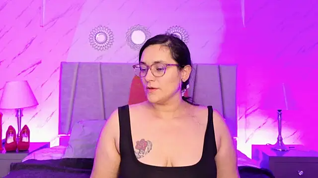 Snapshot of Michell_Monet chatting on June 14, 2026, 12:17 pm Michell Monet online show from June 14, 2026, 12:17 pm