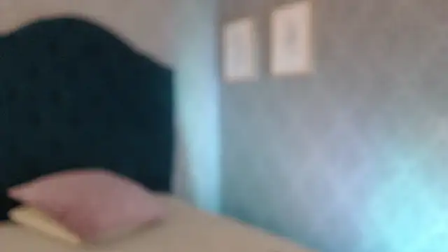 Snapshot of Vic_Taylor chatting on December 3, 2025, 11:31 am Vic Taylor online show from December 3, 2025, 11:31 am