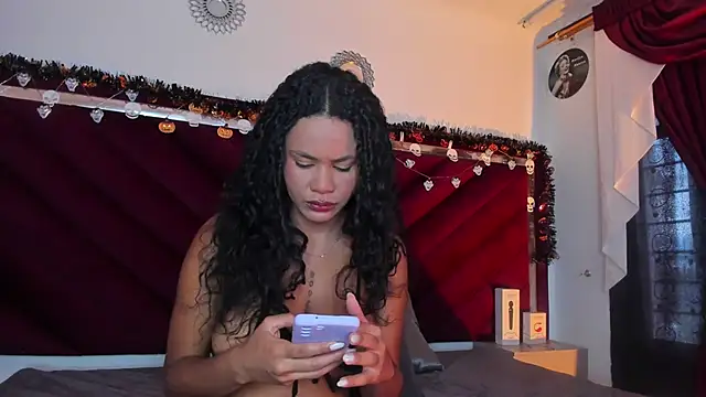 Snapshot of Jade_Thonson1 chatting on October 25, 2025, 7:25 pm Jade Thonson1 online show from October 25, 2025, 7:25 pm