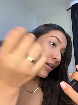 Snapshot of IsabellaJoness_ chatting on February 19, 2026, 8:06 pm IsabellaJoness online show from February 19, 2026, 8:06 pm