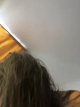 IsabellaJoness  online show from December 3, 2025, 8:08 pm