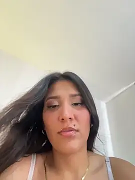 Snapshot of IsabellaJoness_ chatting on March 2, 2026, 8:27 pm IsabellaJoness online show from March 2, 2026, 8:27 pm