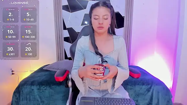 Snapshot of Fernanda_hot_ chatting on November 4, 2025, 3:32 am Fernanda hot online show from November 4, 2025, 3:32 am