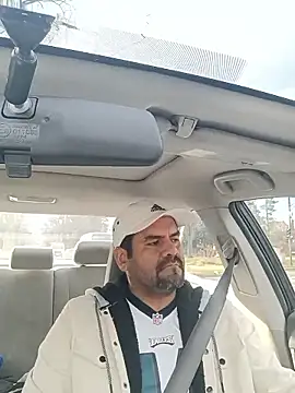 Snapshot of theking1_1 chatting on December 17, 2025, 4:34 pm theking1 1 online show from December 17, 2025, 4:34 pm