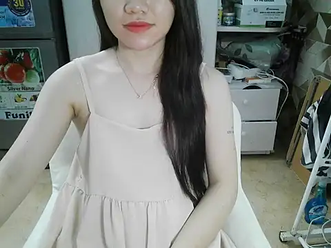 Ara4865 online show from October 19, 2025, 5:37 pm