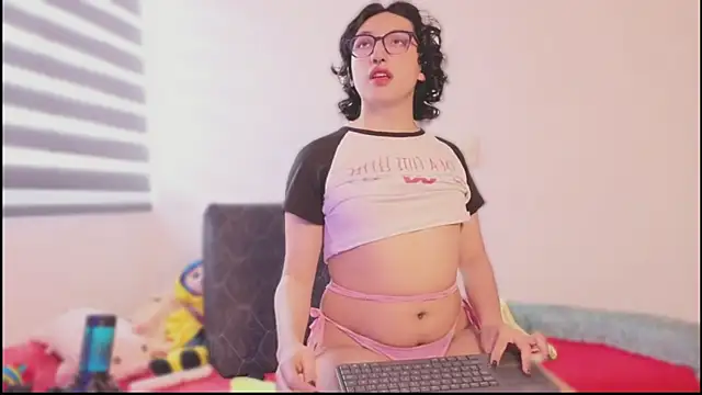 -BlueOpal- online show from February 8, 2026, 3:54 pm