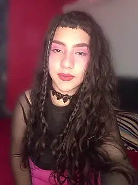 kitty  chs online show from April 19, 2026, 10:12 pm