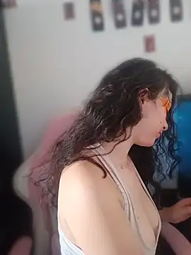 kitty  chs online show from April 12, 2026, 8:34 pm