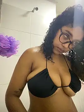 miiabrown18 online show from April 5, 2026, 2:07 am