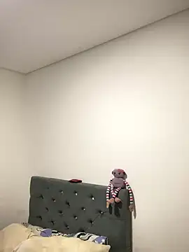 miiabrown18 online show from November 5, 2025, 11:52 pm