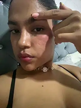 Snapshot of miiabrown18 chatting on December 21, 2025, 3:30 am miiabrown18 online show from December 21, 2025, 3:30 am