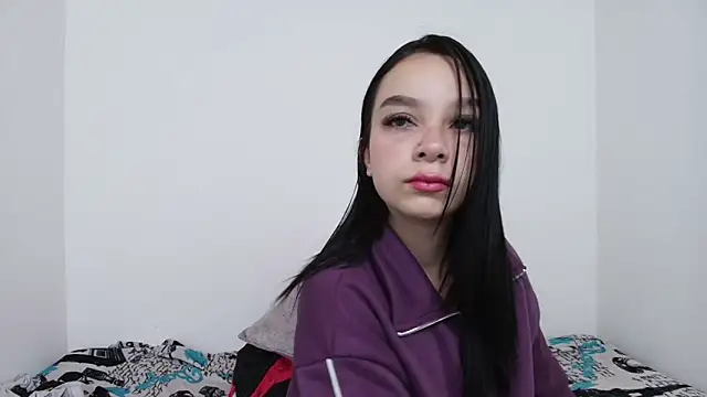 Snapshot of Emilie_Soler12 chatting on October 10, 2025, 2:07 pm Emilie Soler12 online show from October 10, 2025, 2:07 pm