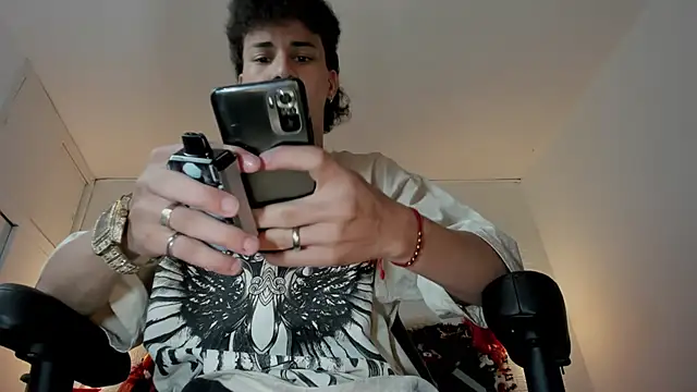 Snapshot of iammariano chatting on December 4, 2025, 2:54 am iammariano online show from December 4, 2025, 2:54 am