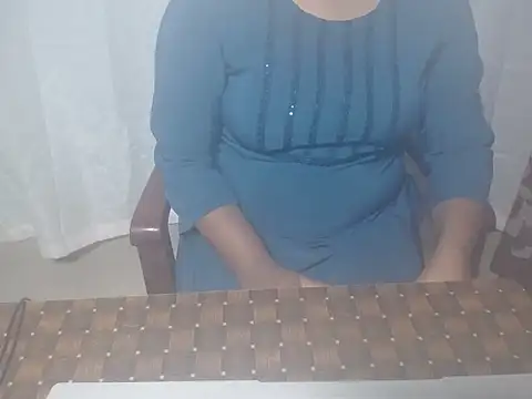 henakhan32 online show from October 10, 2025, 4:57 am