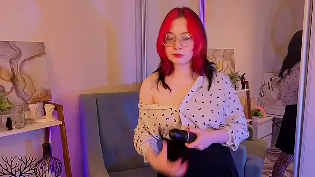 NyamNyamNyammm online show from December 5, 2025, 5:11 pm