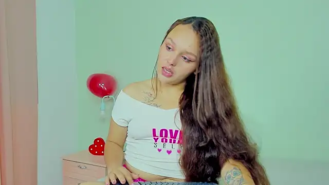 Snapshot of CamilaGomez149 chatting on February 8, 2026, 5:05 am CamilaGomez149 online show from February 8, 2026, 5:05 am