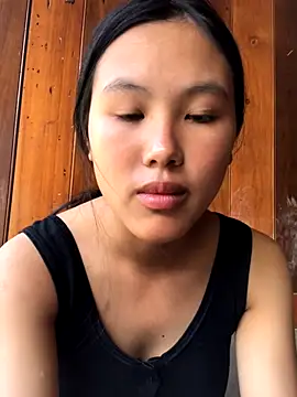 Snapshot of Mai_lovely chatting on October 9, 2025, 7:42 am Mai lovely online show from October 9, 2025, 7:42 am