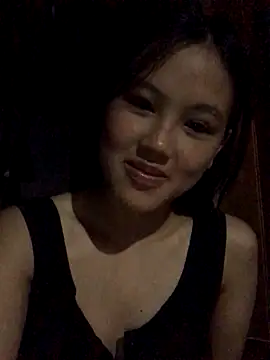 Snapshot of Mai_lovely chatting on October 8, 2025, 7:36 pm Mai lovely online show from October 8, 2025, 7:36 pm