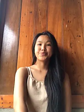 Snapshot of Mai_lovely chatting on October 19, 2025, 1:52 am Mai lovely online show from October 19, 2025, 1:52 am