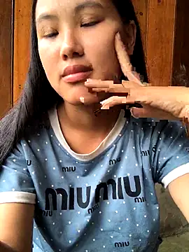 Snapshot of Mai_lovely chatting on October 14, 2025, 7:42 am Mai lovely online show from October 14, 2025, 7:42 am