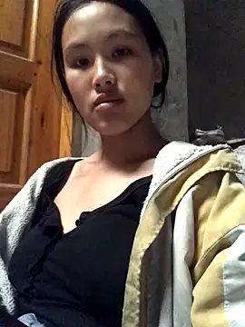 Snapshot of Mai_lovely chatting on October 8, 2025, 3:52 am Mai lovely online show from October 8, 2025, 3:52 am