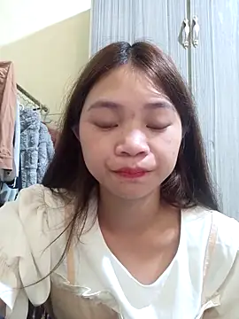 Snapshot of Mayy1 chatting on October 19, 2025, 12:02 am Mayy1 online show from October 19, 2025, 12:02 am