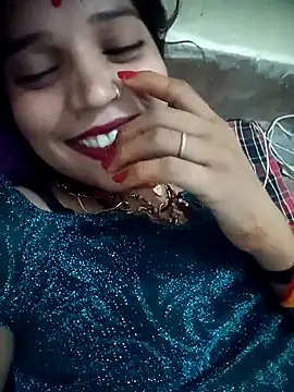 Snapshot of Mahek_love143 chatting on May 23, 2026, 2:38 pm Mahek love143 online show from May 23, 2026, 2:38 pm