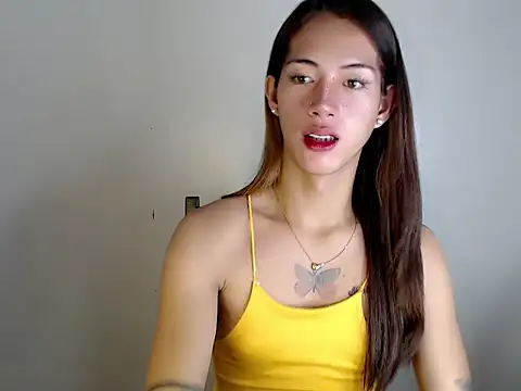 Snapshot of ashley_bombshell chatting on November 14, 2025, 7:28 pm ashley bombshell online show from November 14, 2025, 7:28 pm