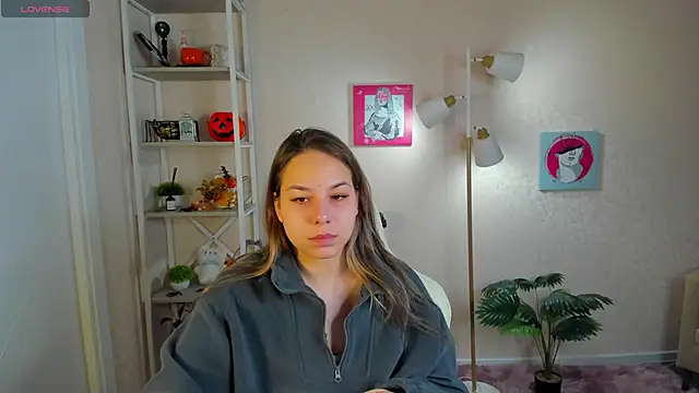 Al1ice Moures online show from November 26, 2025, 1:05 am