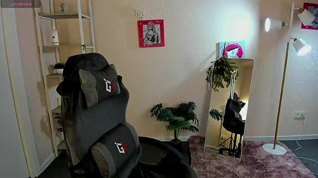 Snapshot of Al1ice_Moures chatting on January 6, 2026, 1:20 am Al1ice Moures online show from January 6, 2026, 1:20 am